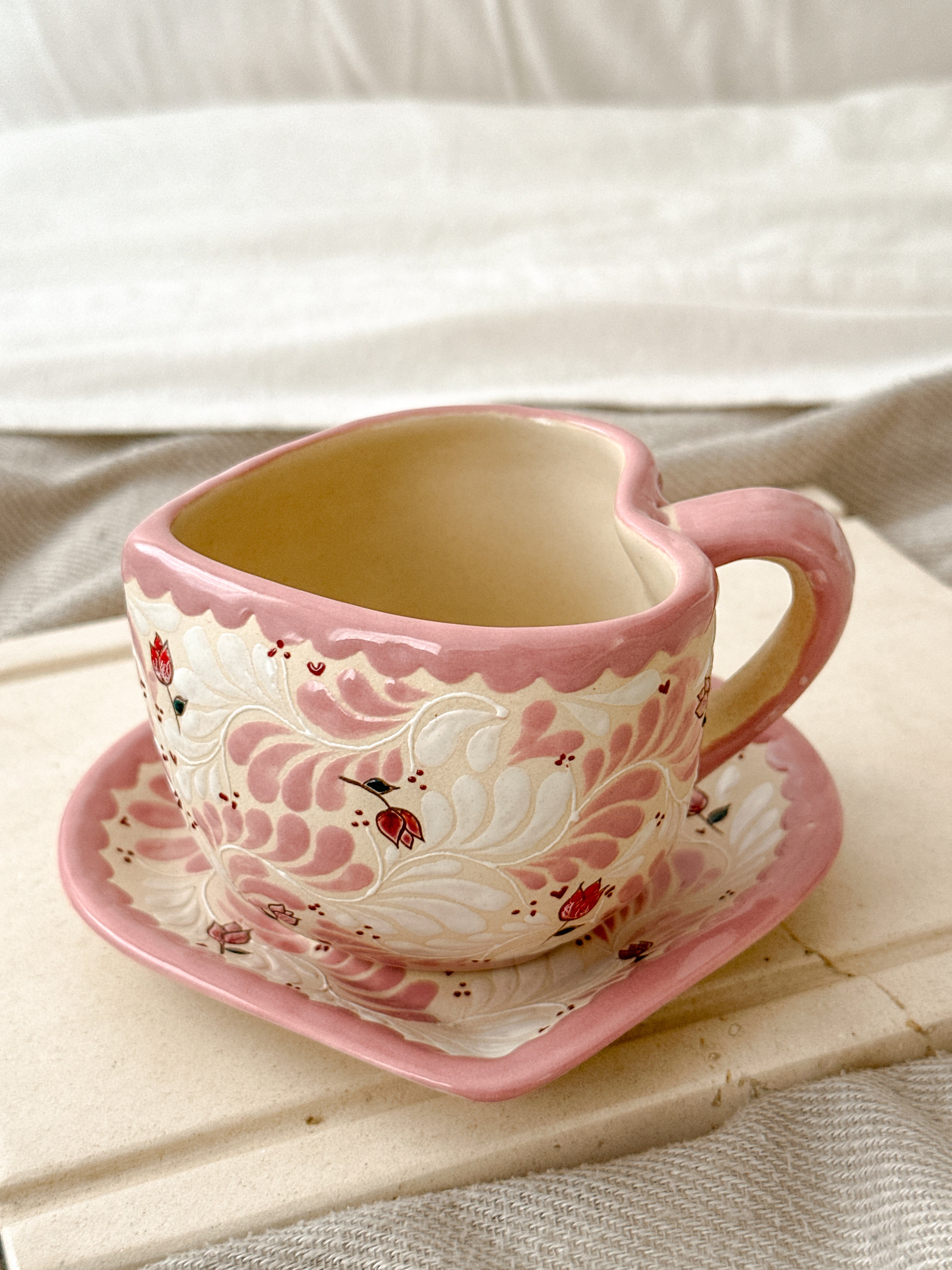 PRE-ORDER Tulip Mug And Plate Set (SHIPS IN APPROX. 6-12 WEEKS)