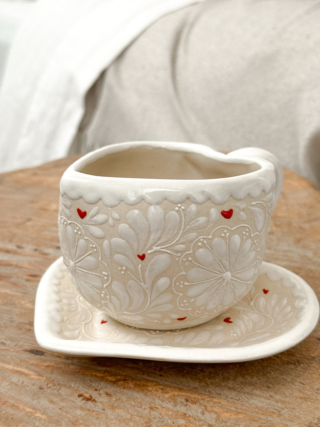 PRE-ORDER Amorcito Mug And Plate Set (SHIPS IN APPROX. 6-12 WEEKS)