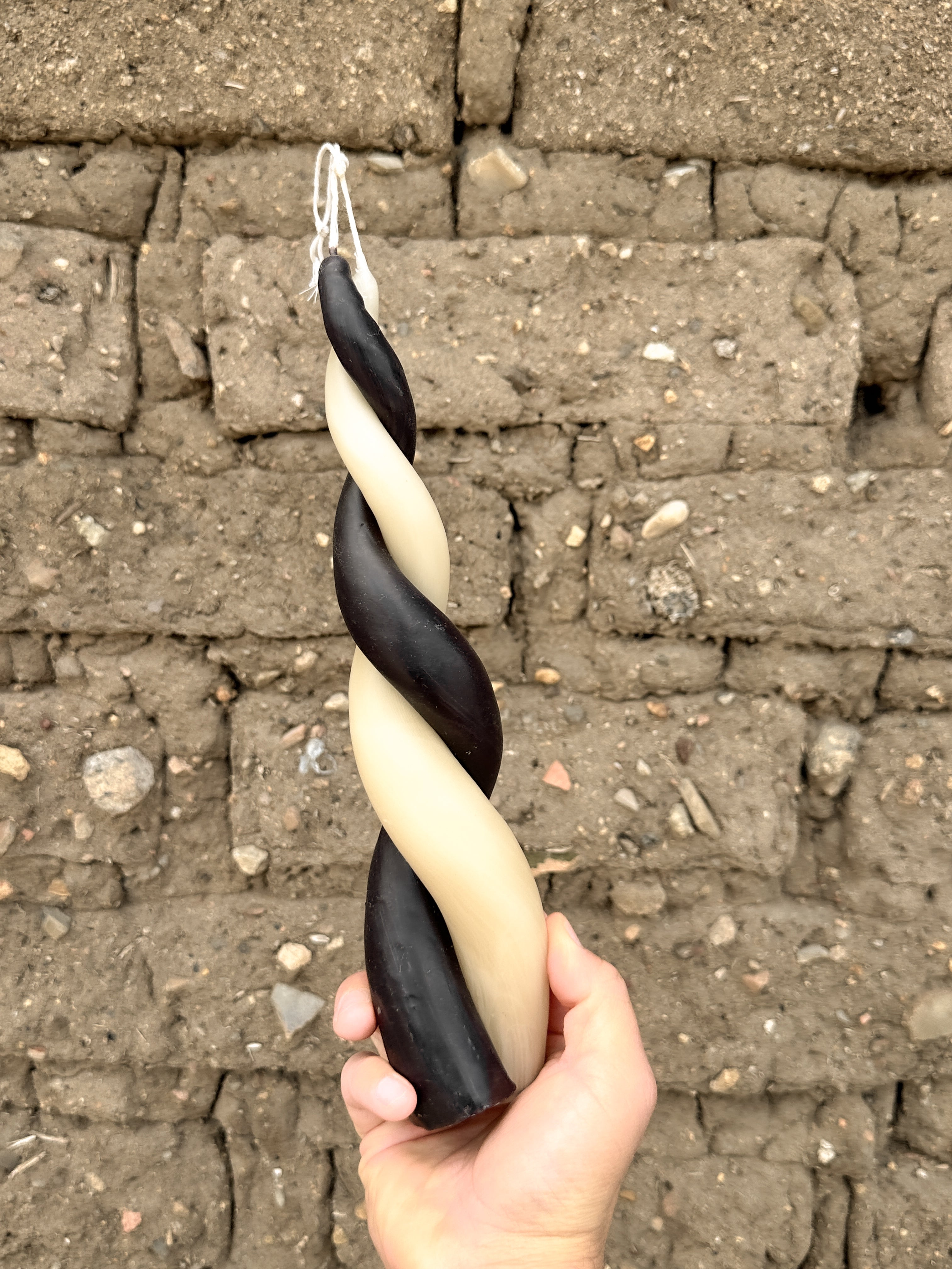 Domino Beeswax Spiral Candle