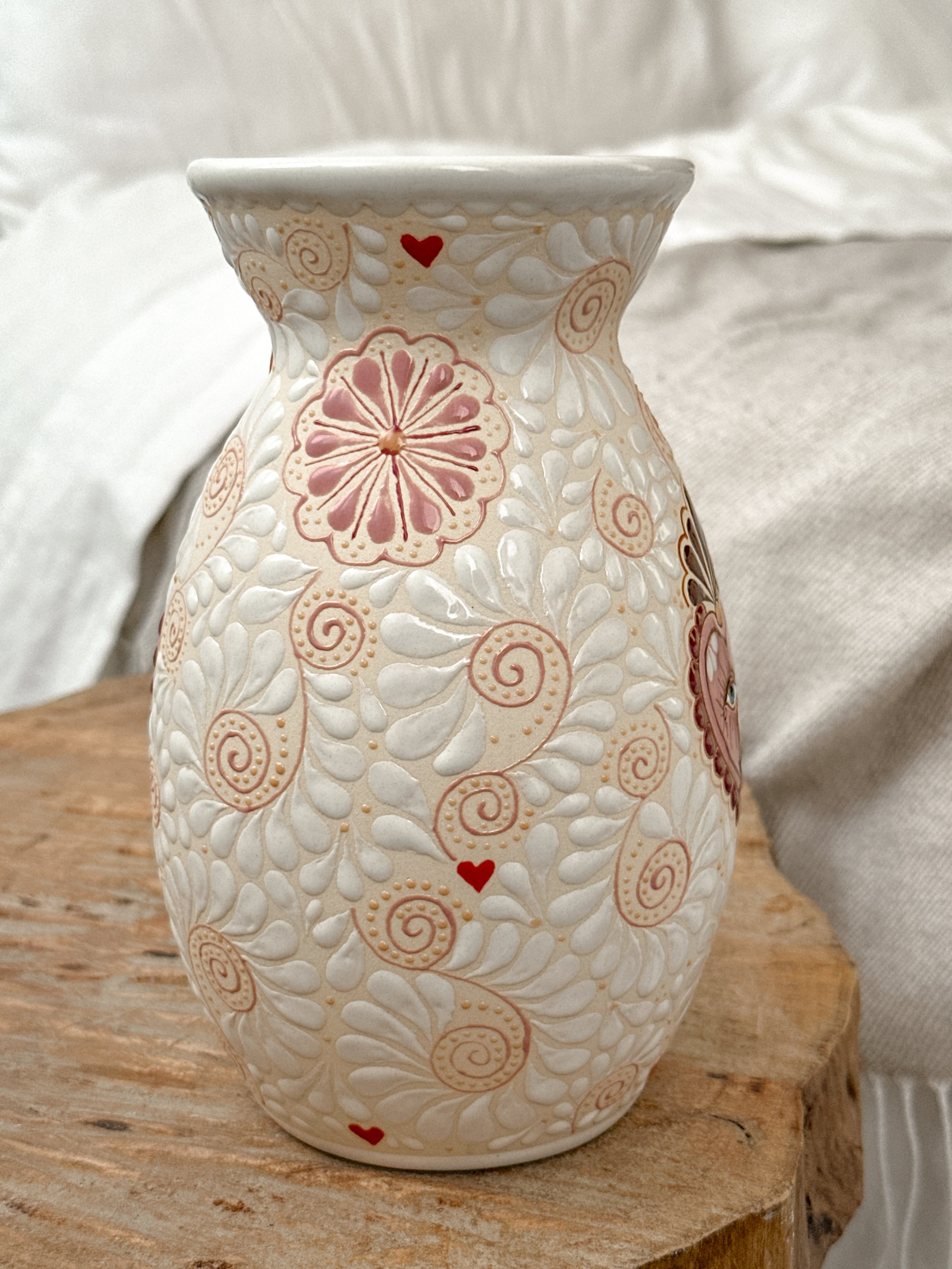 PRE-ORDER Romance Milagrito Flower Vase (SHIPS IN APPROX. 6-12 WEEKS)