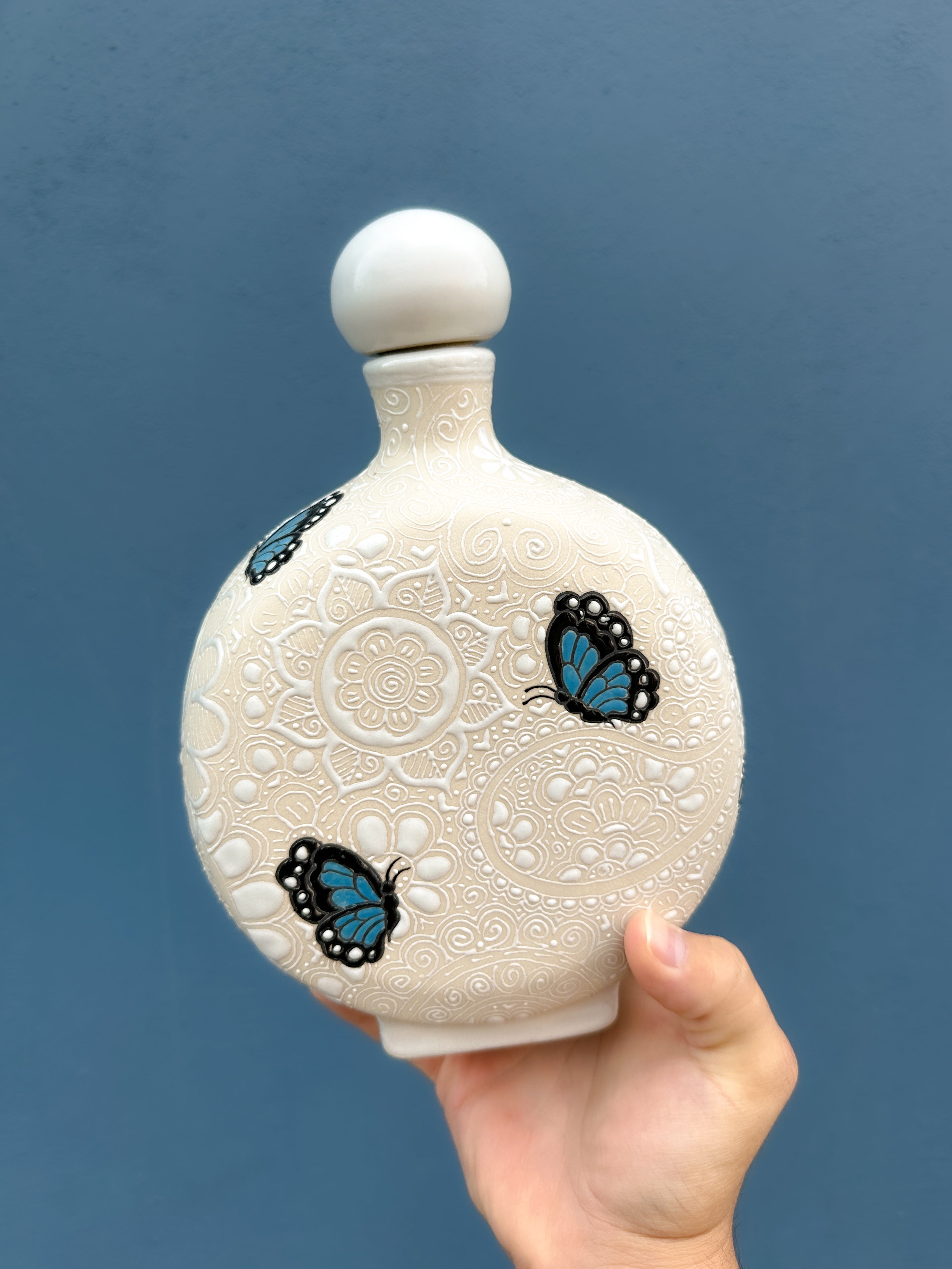 PRE-ORDER Monarca Butterflies Liquor Decanter (SHIPS IN APPROX. 6-12 WEEKS)