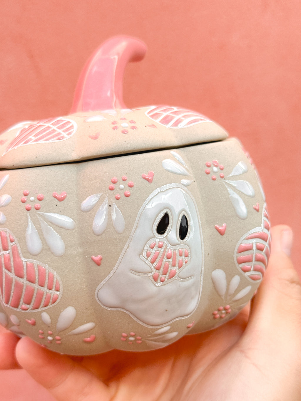 PRE-ORDER Ghosts and Conchas Pumpkin (SHIPS IN APPROX. 6-12 WEEKS)