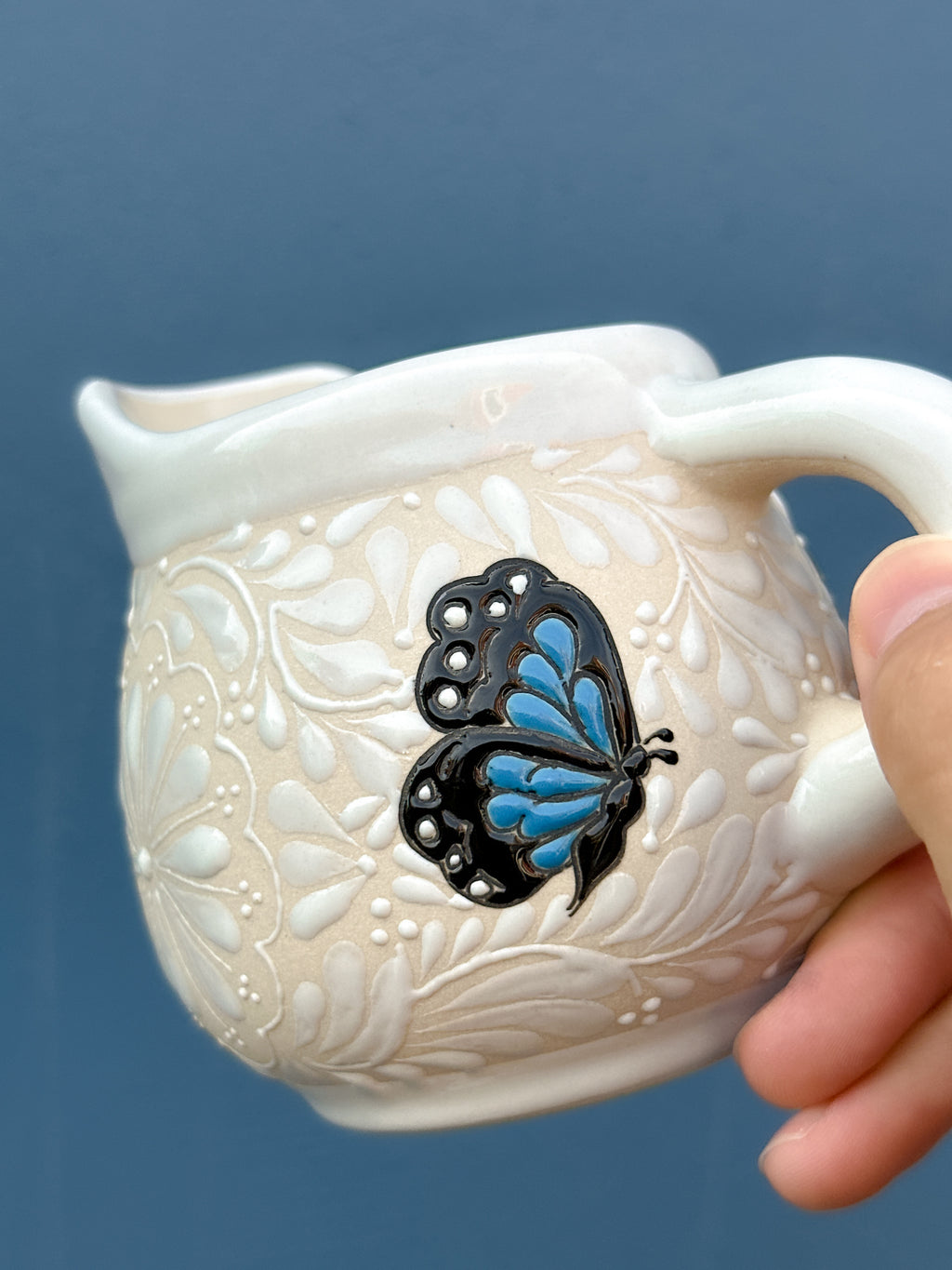 RESERVA Crema Blue Butterflies (ENVÍO EN APROX. 6-12 SEMANAS)