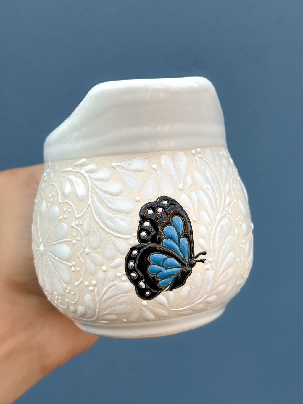 RESERVA Crema Blue Butterflies (ENVÍO EN APROX. 6-12 SEMANAS)