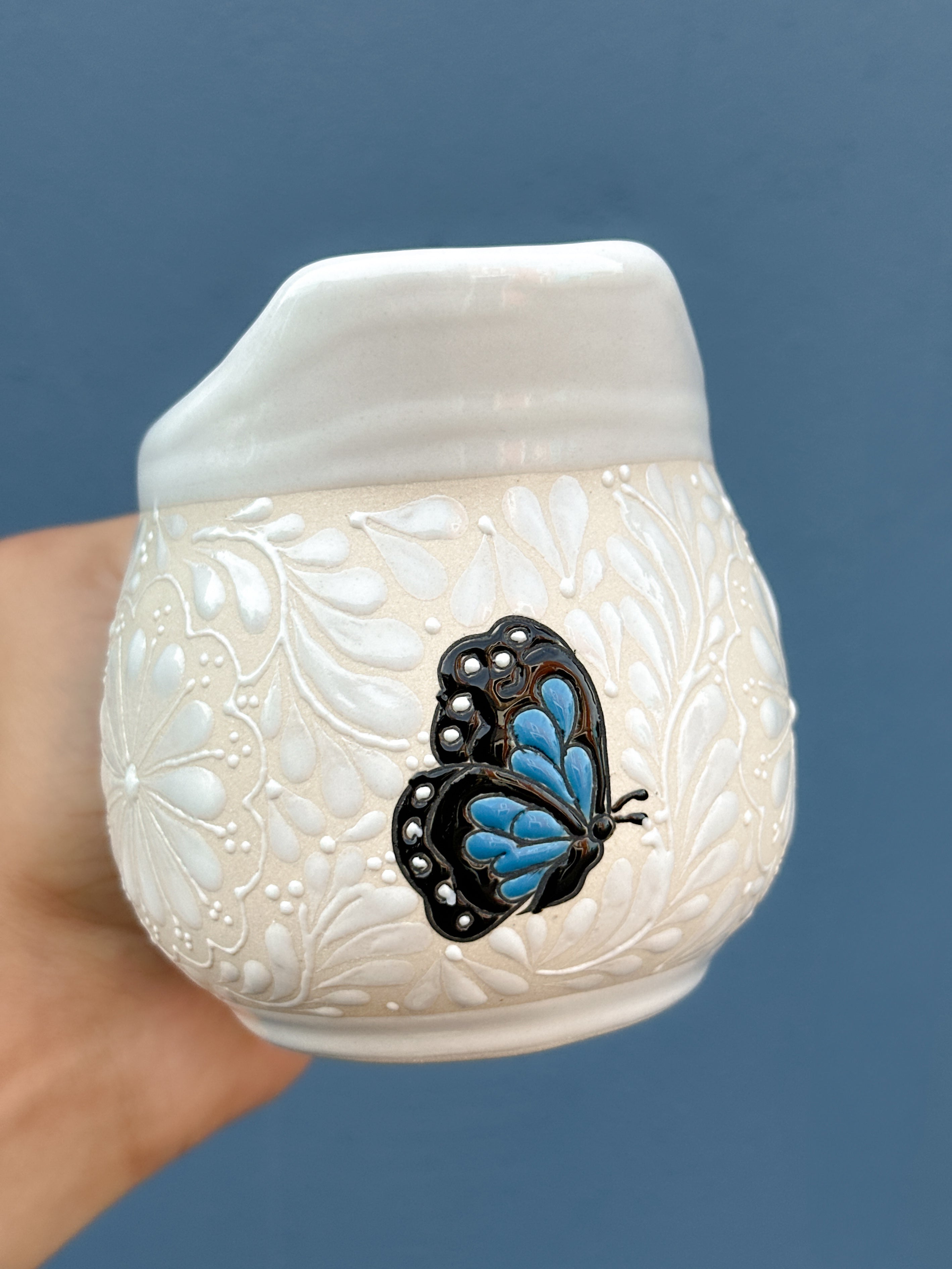 RESERVA Crema Blue Butterflies (ENVÍO EN APROX. 6-12 SEMANAS)