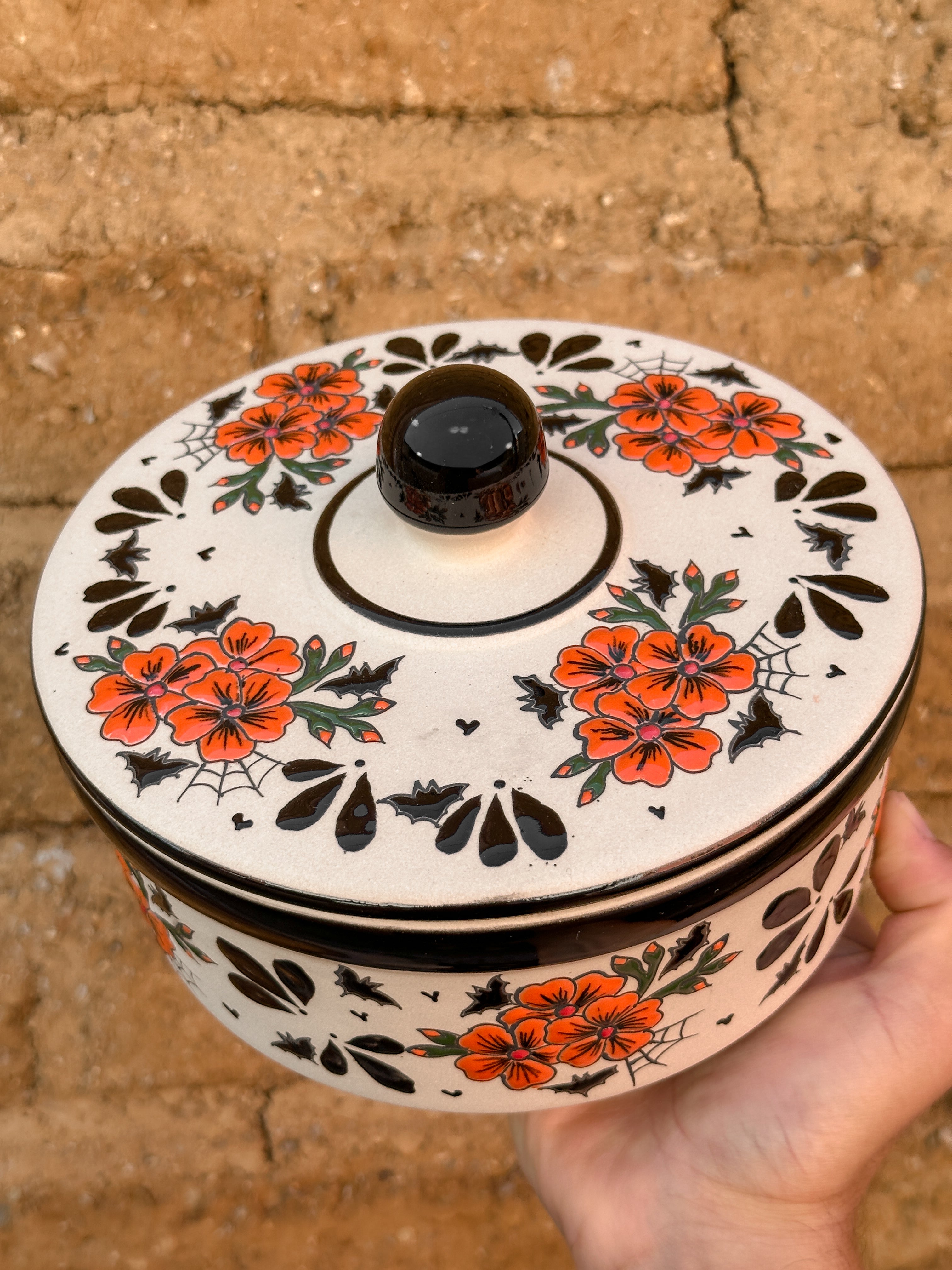 PRE-ORDER Bats and Flowers Tortillero (SHIPS IN APPROX. 6-12 WEEKS)