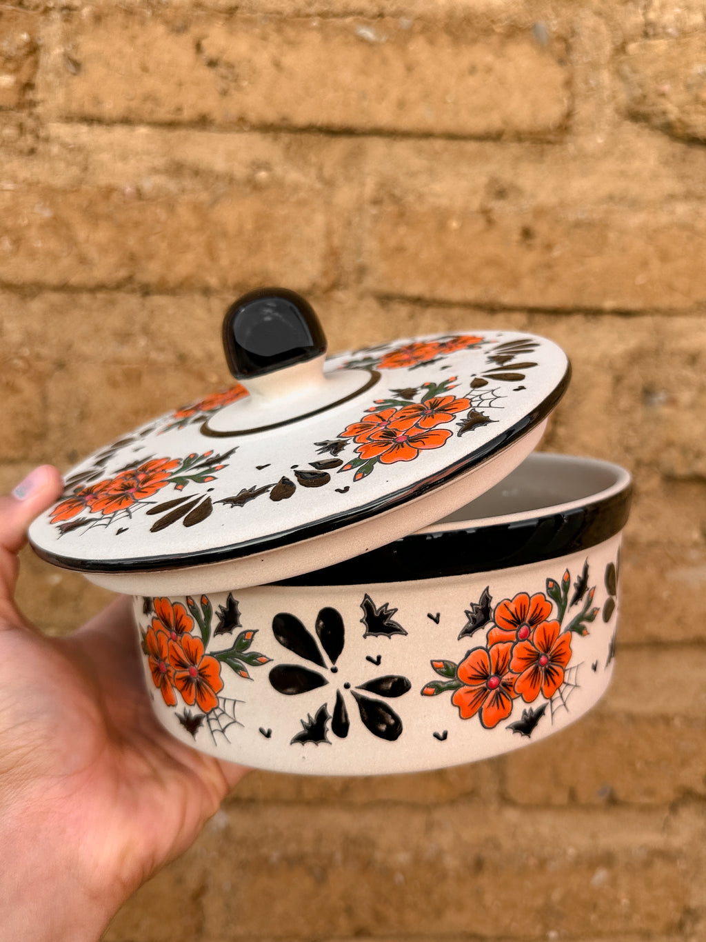 PRE-ORDER Bats and Flowers Tortillero (SHIPS IN APPROX. 6-12 WEEKS)