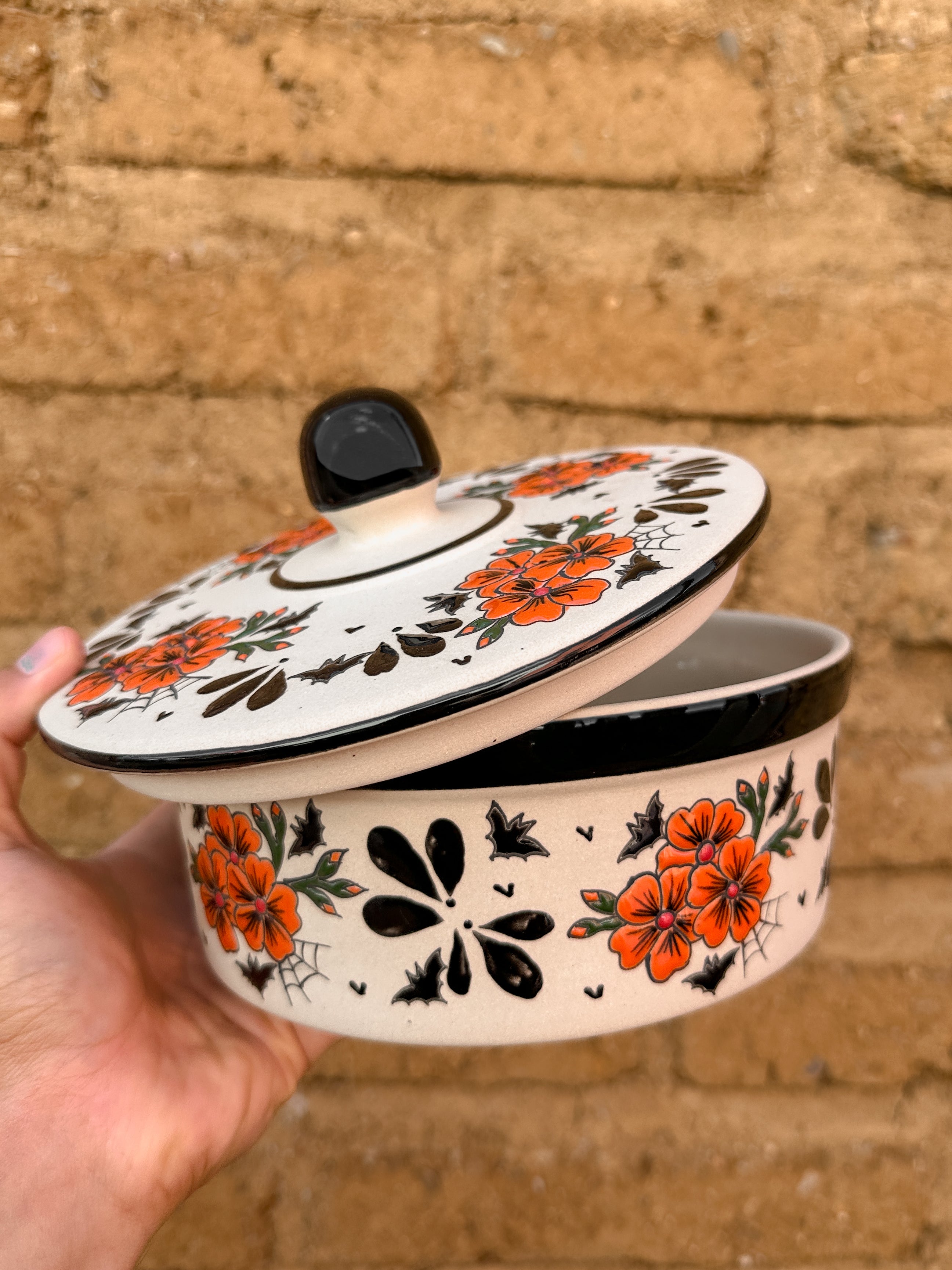 PRE-ORDER Bats and Flowers Tortillero (SHIPS IN APPROX. 6-12 WEEKS)