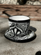 PREVENTA Taza y plato de talavera negros (ENVÍO EN APROX. 6-12 SEMANAS)