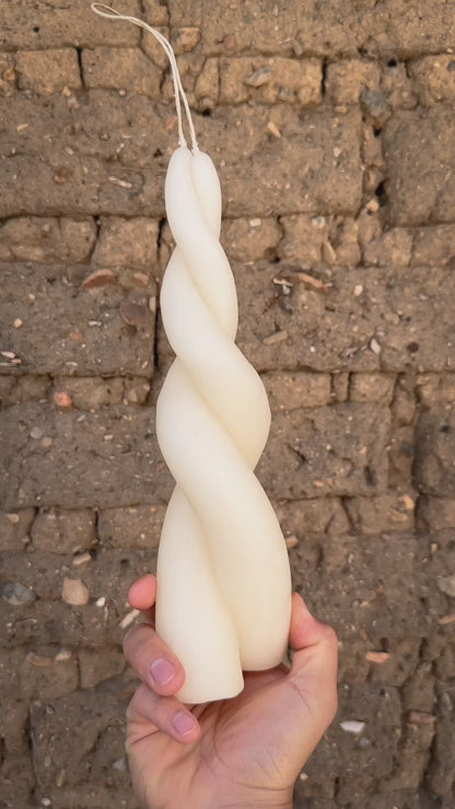 Lila Beeswax Spiral Candle