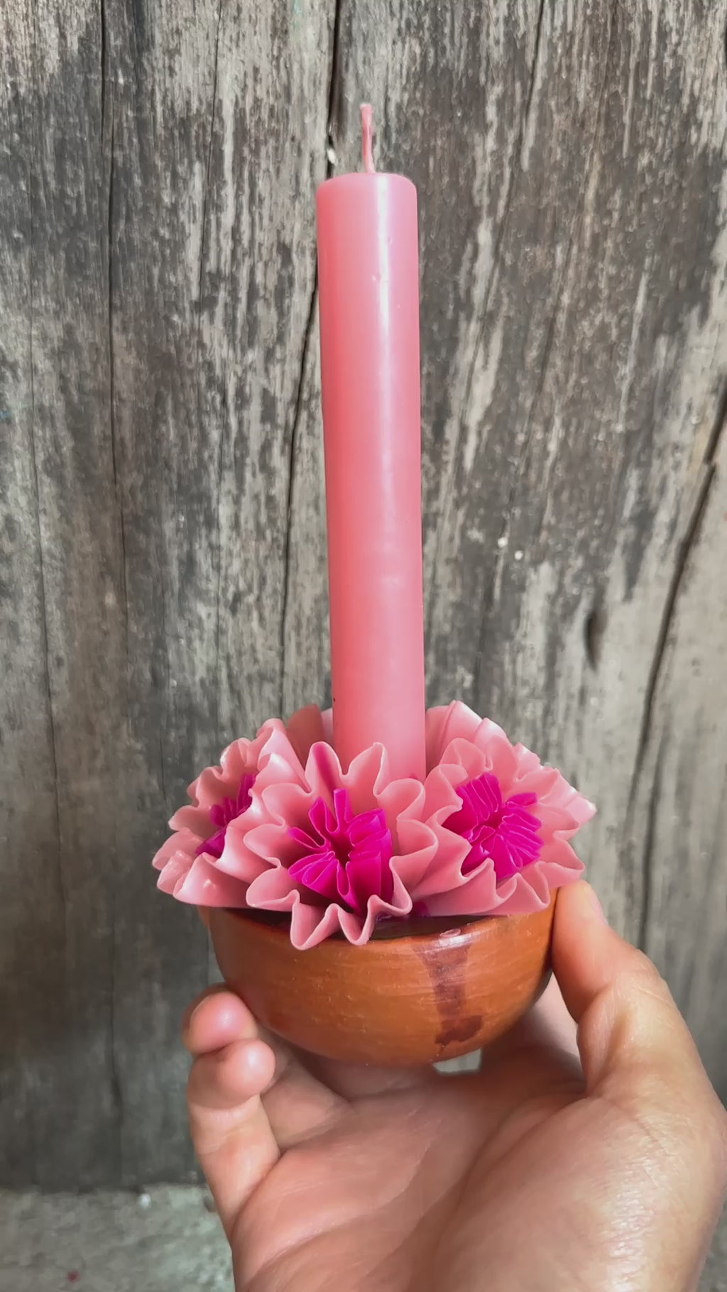 Leslie Medium Beeswax Candle