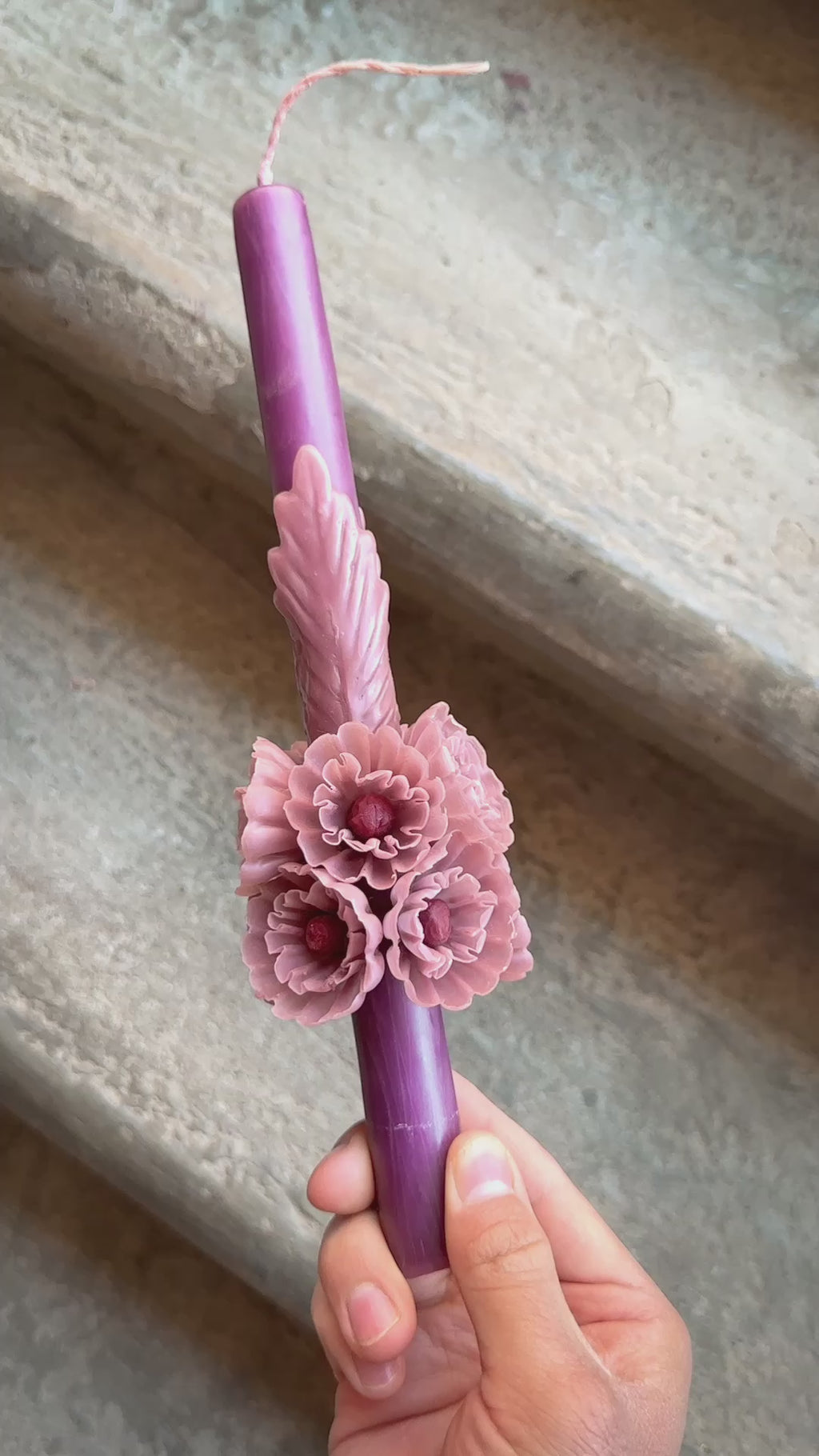 Luz Beeswax Taper Candle