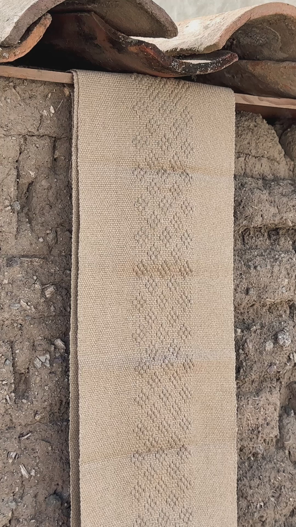 Olivia Jalieza Table Runner