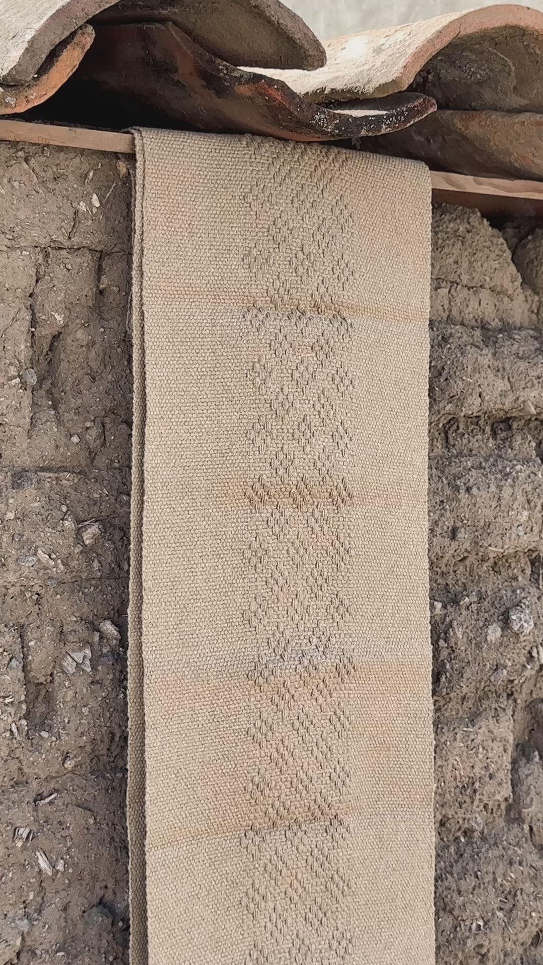 Olivia Jalieza Table Runner